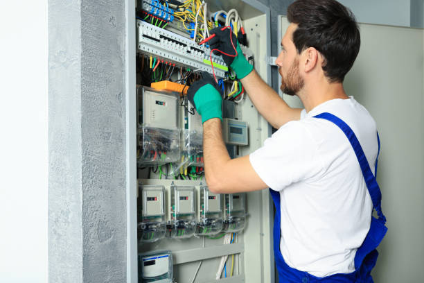 Best Local Electrician Companies  in Linntown, PA